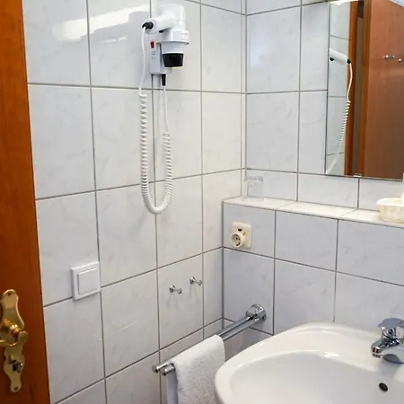 Loroesch 3*