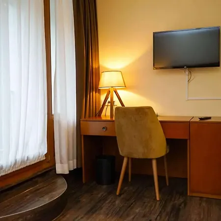 Loroesch Hotel