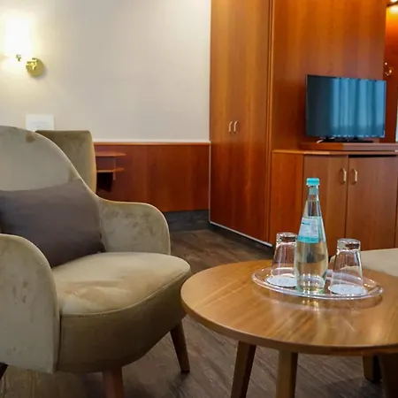 Loroesch ホテル 3*